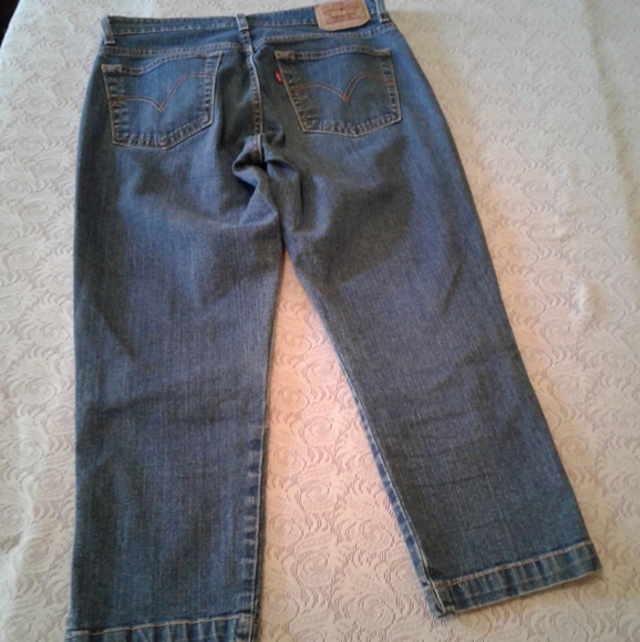 🌺 Levi's Classic Capri High Rise Jeans - Picture 2 of 8